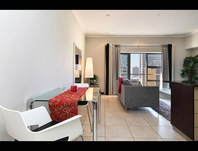 1 BEDROOM PROPERTY TO RENT IN CAPE TOWN CITY CENTRE